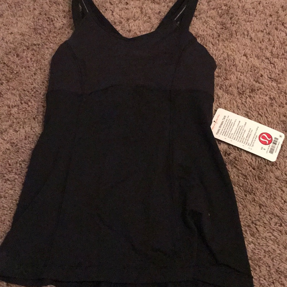 Black Lululemon tank